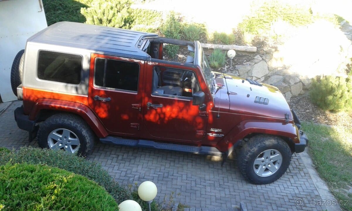 2010 Jeep WRANGLER - 2