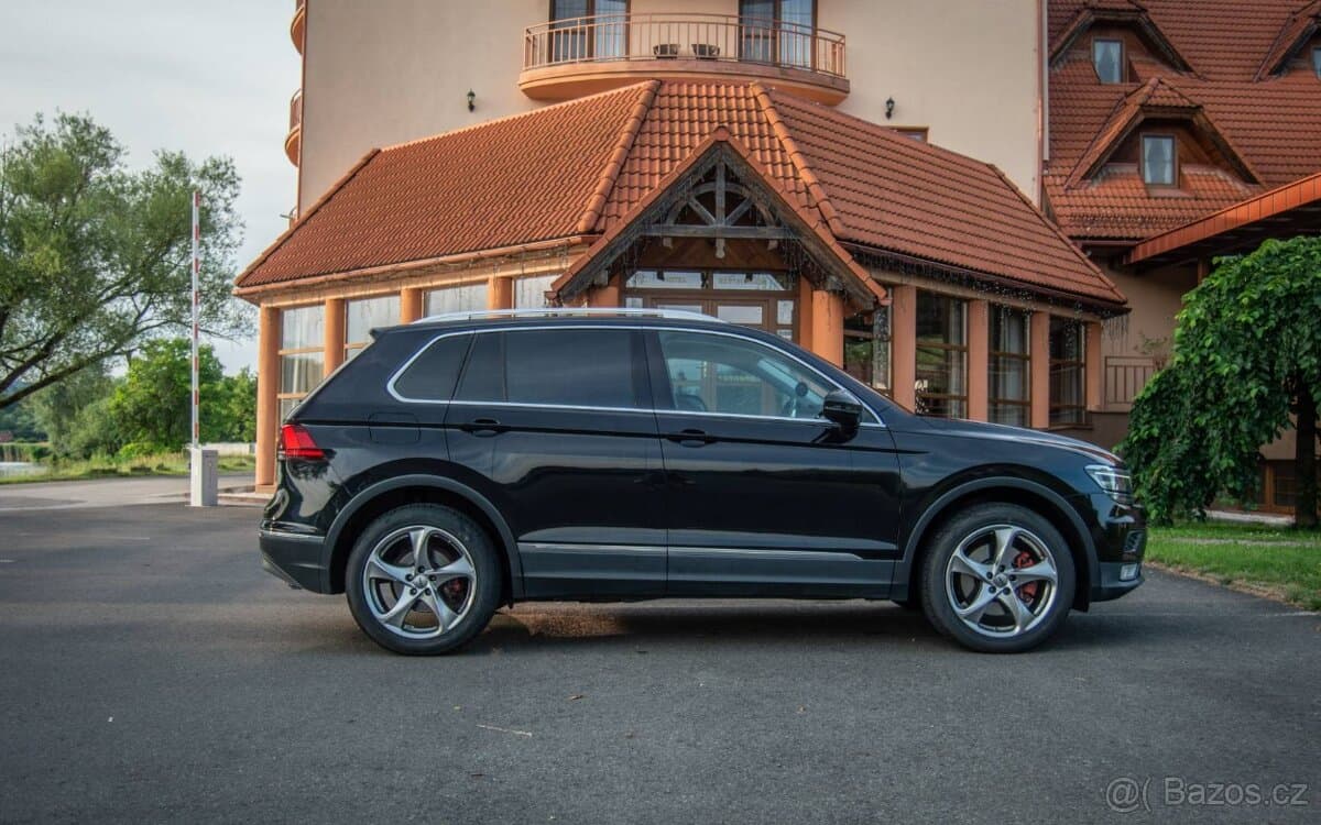2016 Volkswagen TIGUAN - 2