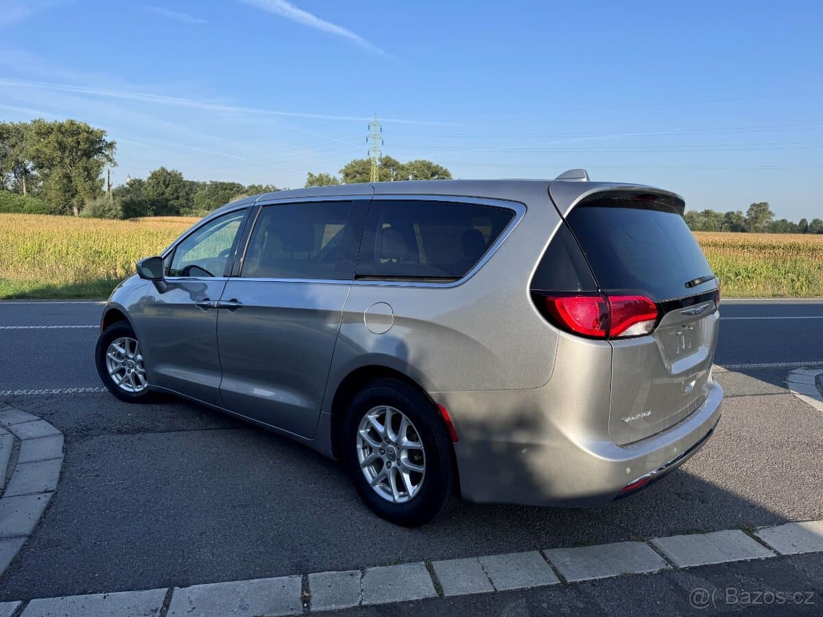 2020 Chrysler PACIFICA - 2