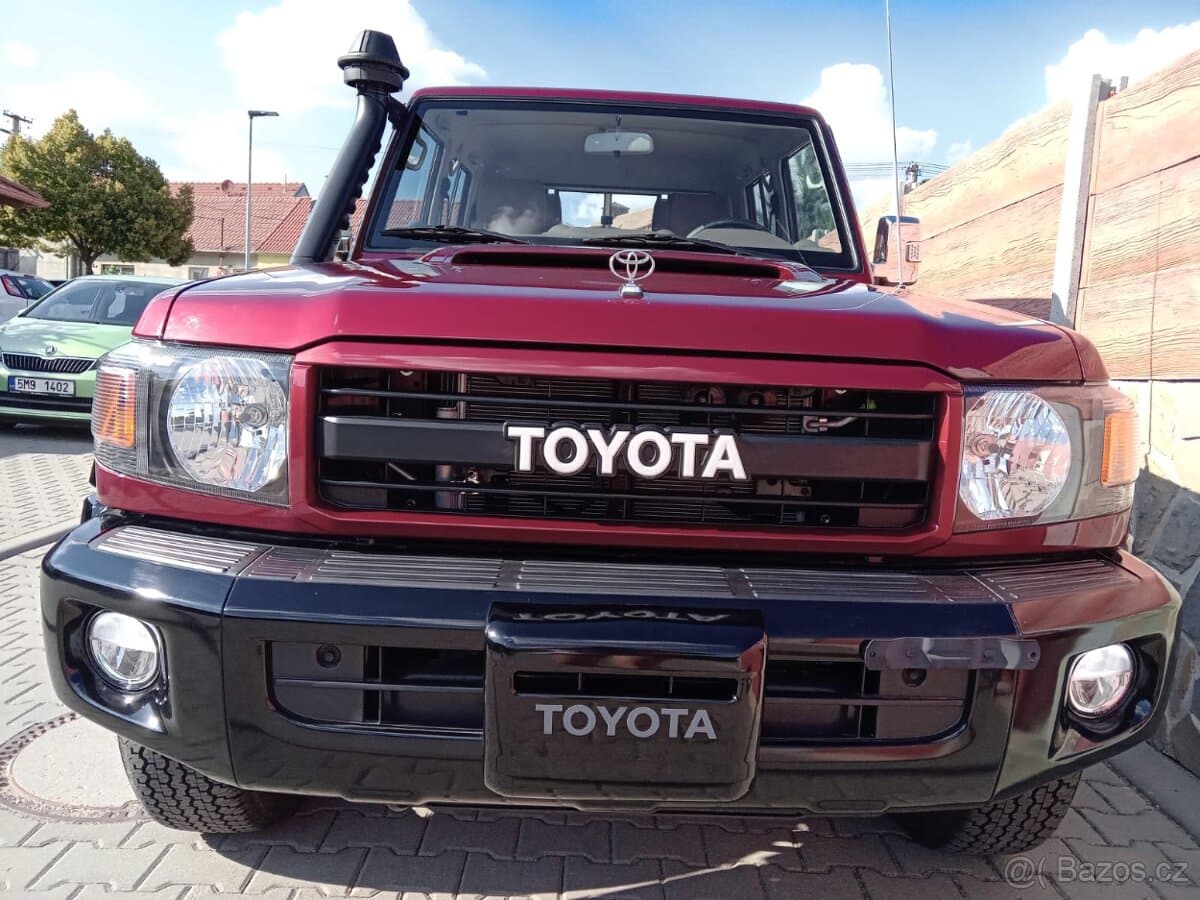 Toyota LAND CRUISER - 2
