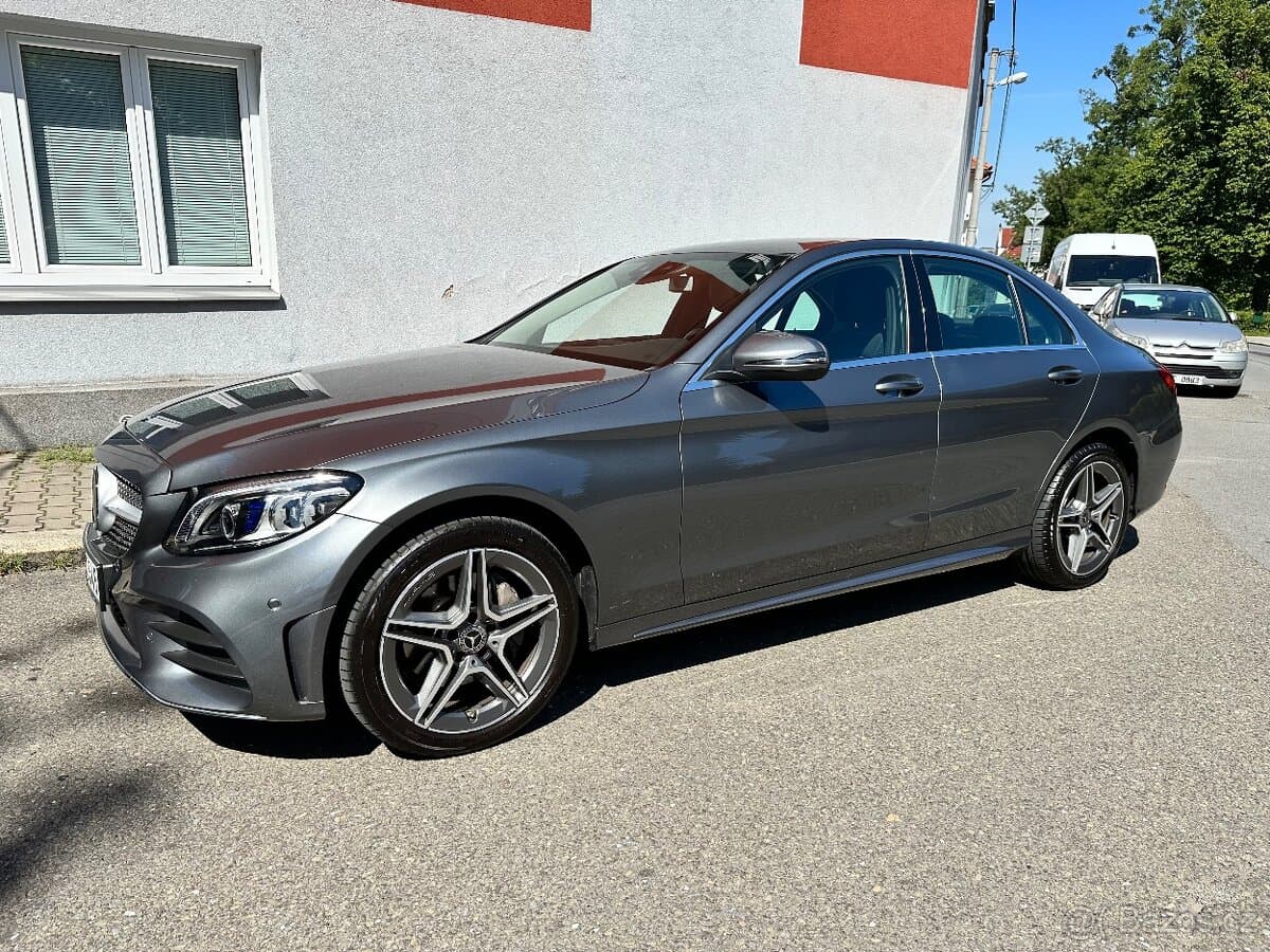 2020 Mercedes-Benz OSTATNÍ - 2