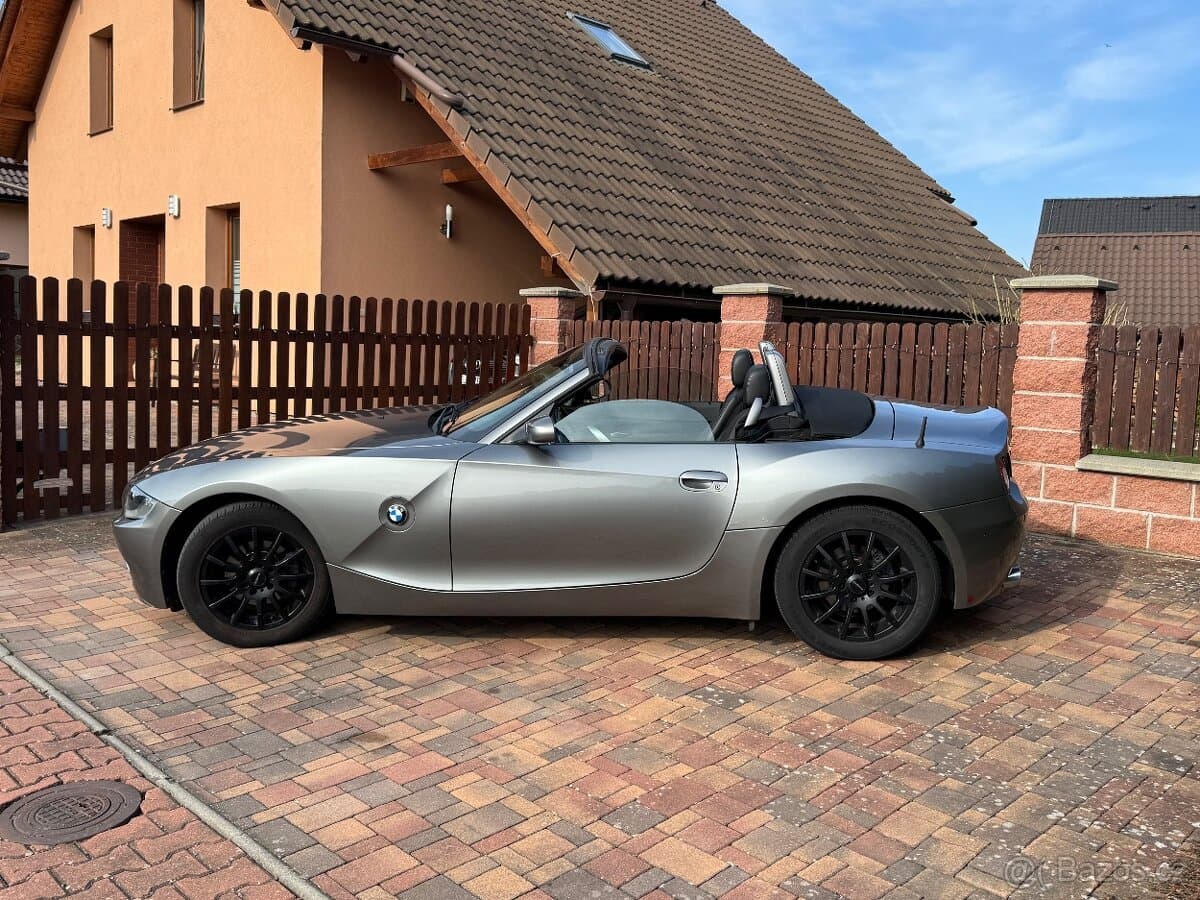2005 BMW Z4 - 2