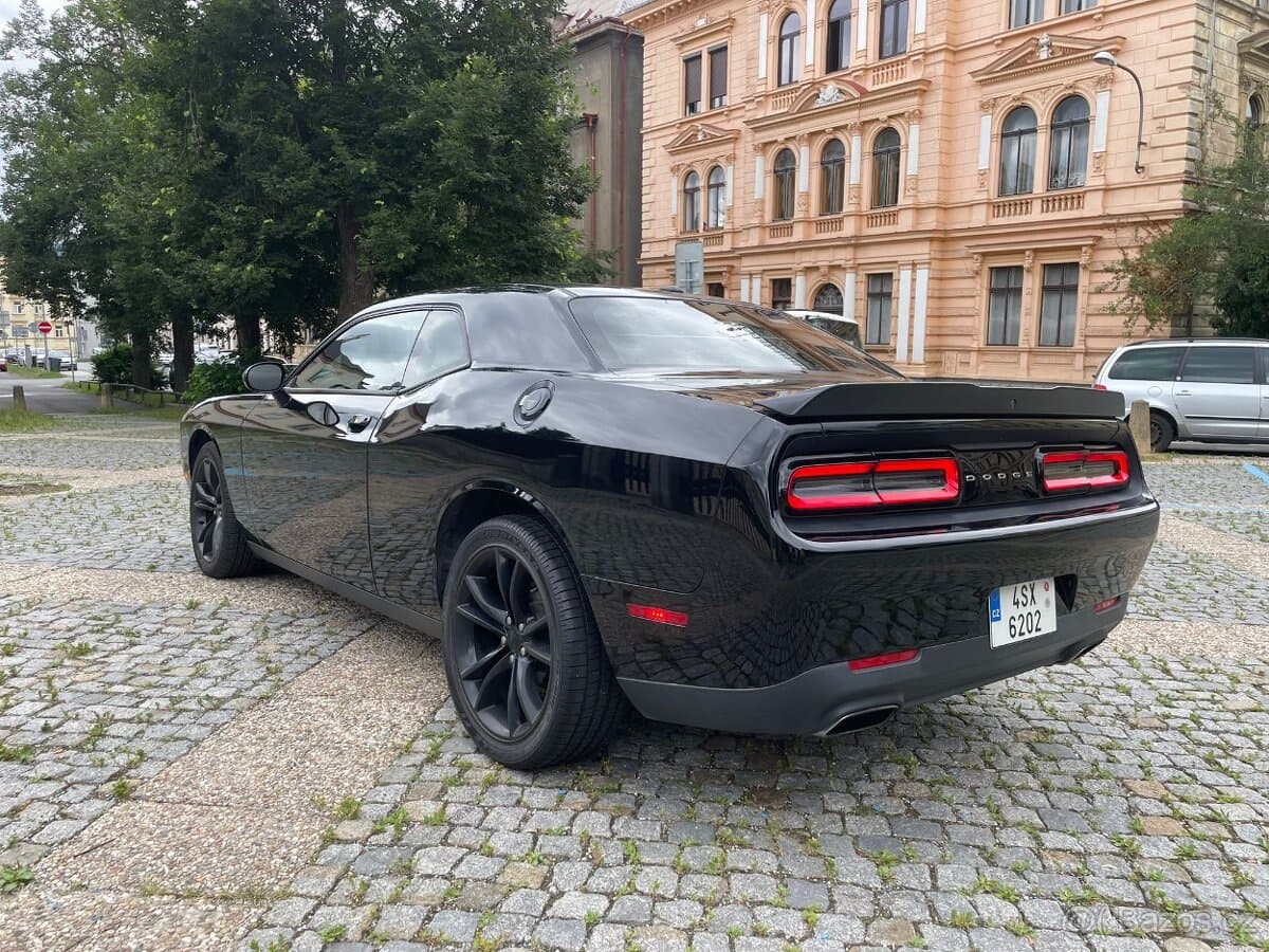 Dodge CHALLENGER - 2