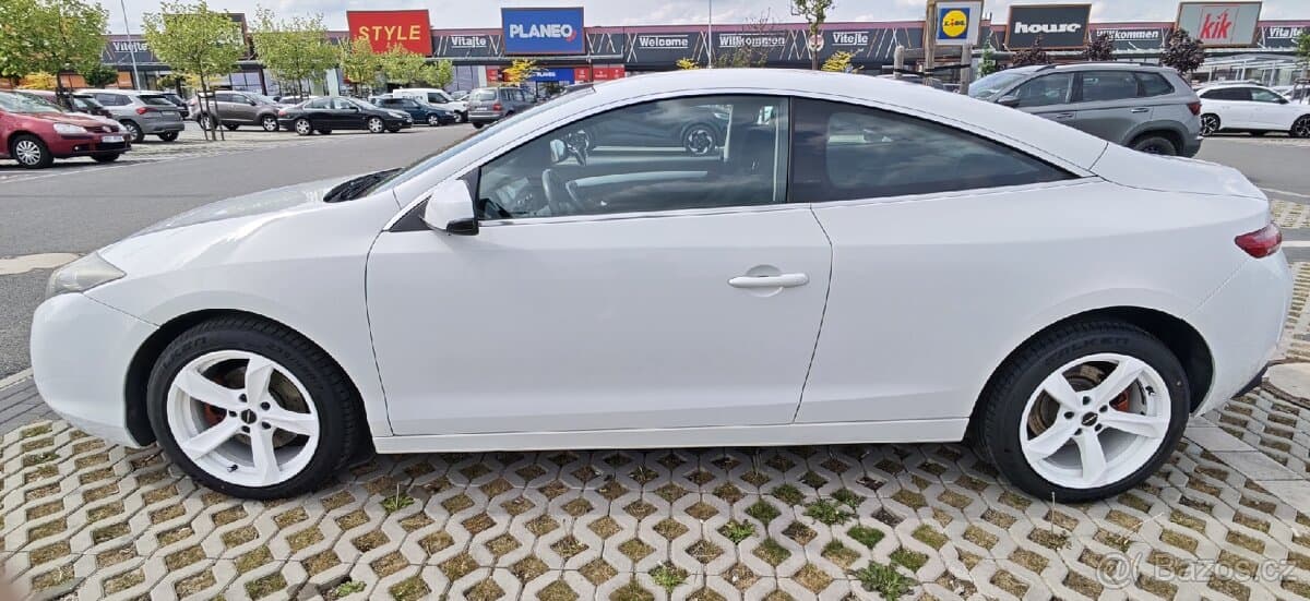 2009 Renault LAGUNA - 2
