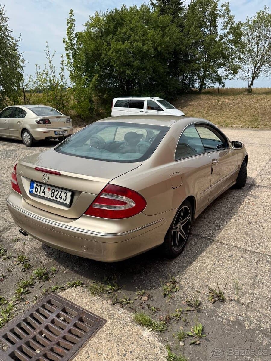 Mercedes-Benz CLK - 2