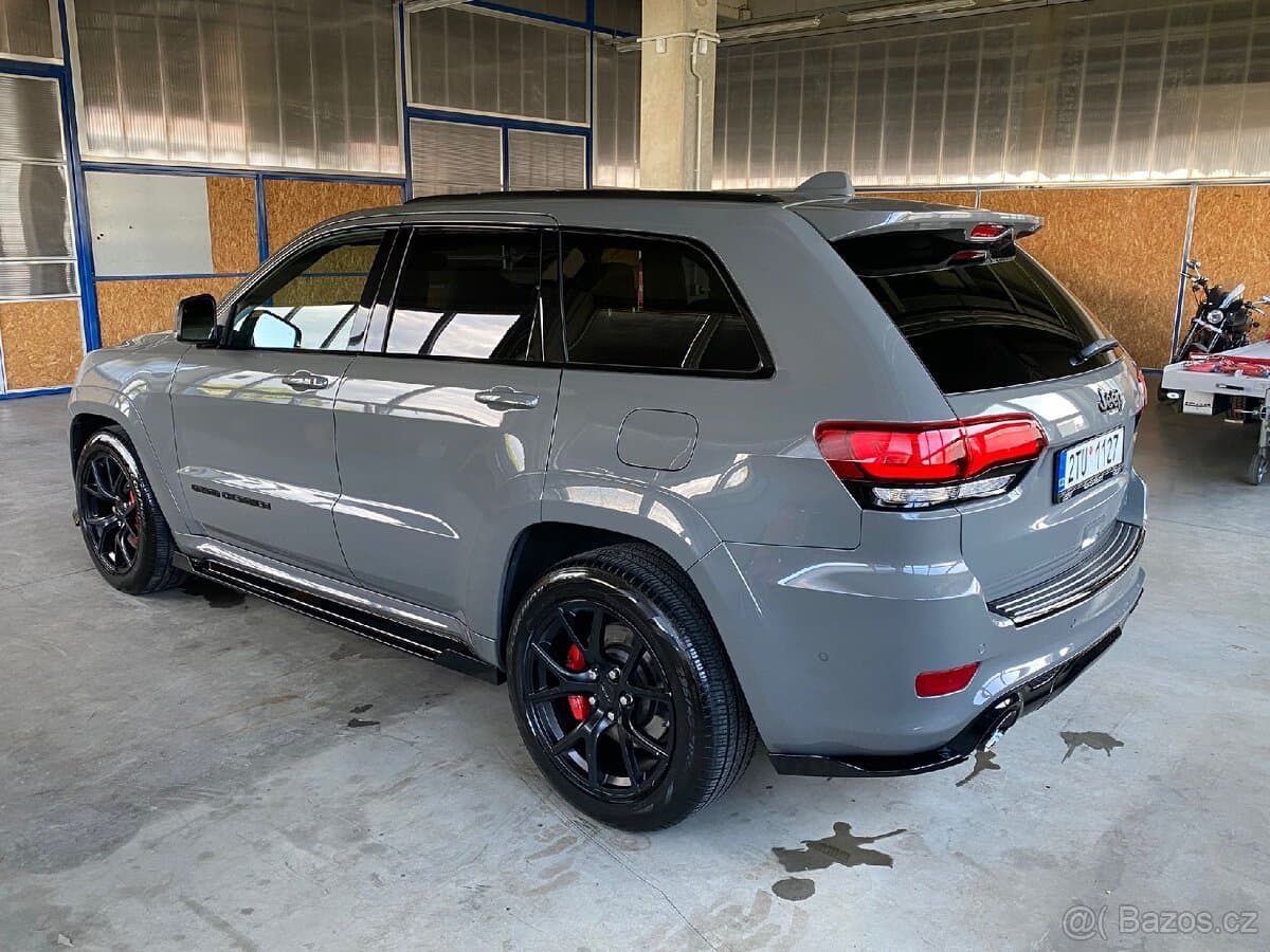 2020 Jeep CHEROKEE - 2