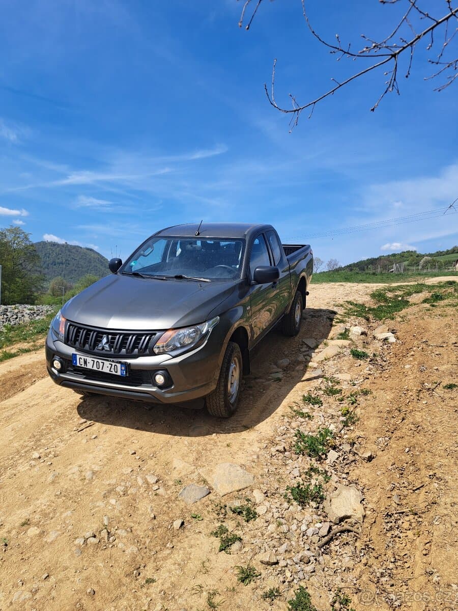 2016 Mitsubishi OSTATNÍ - 2