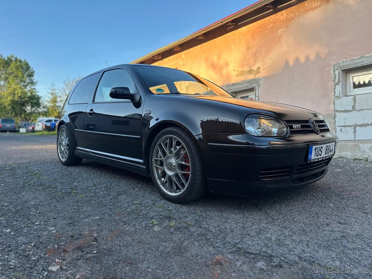 2001 Volkswagen GOLF - 2