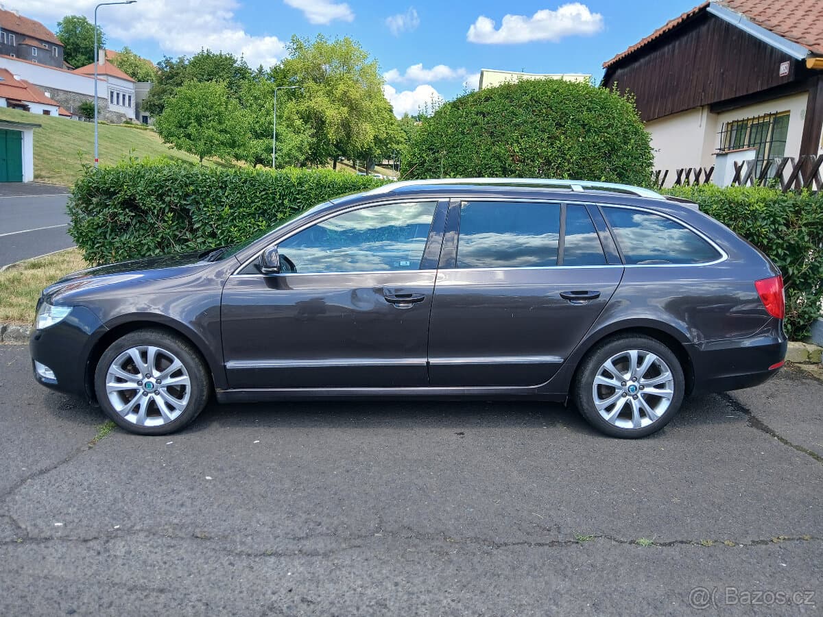 2011 Škoda SUPERB - 2