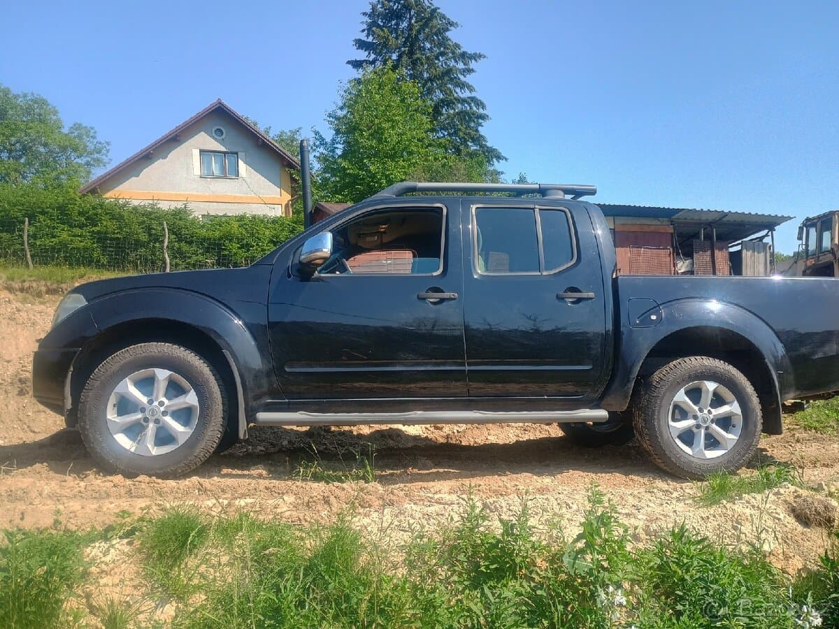2009 Nissan NAVARA - 2