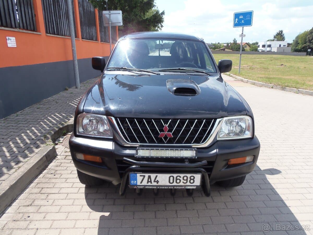 2002 Mitsubishi L200 - 2