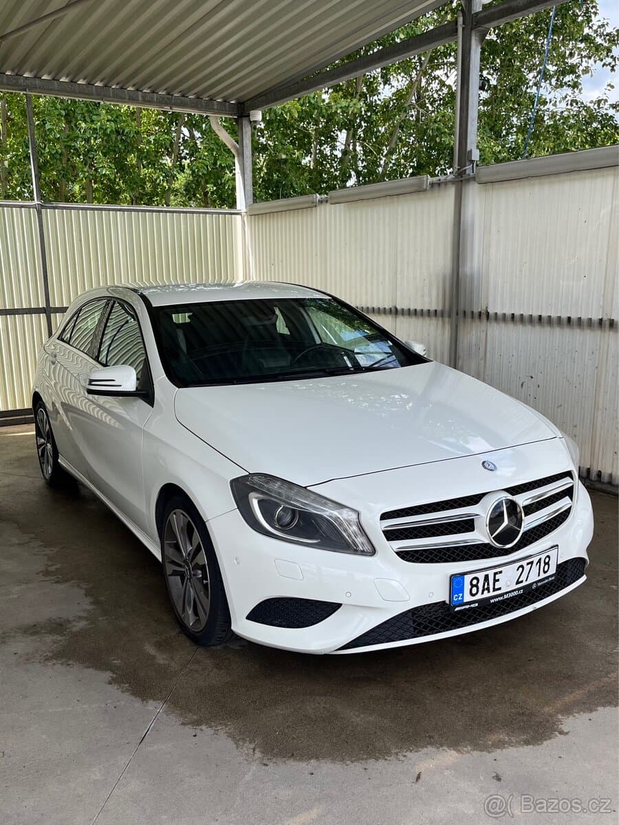 2012 Mercedes-Benz A-CLASS - 2