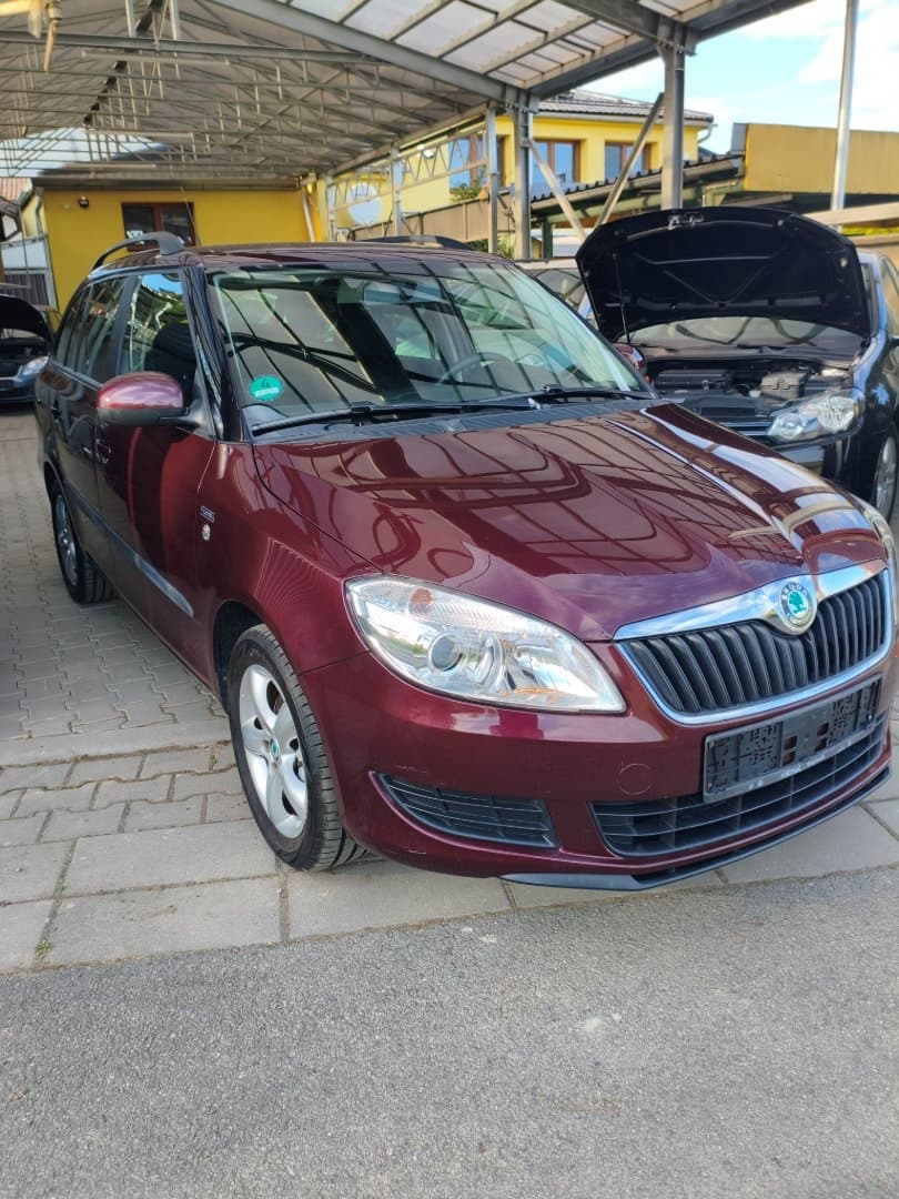 2011 Škoda FABIA - 2