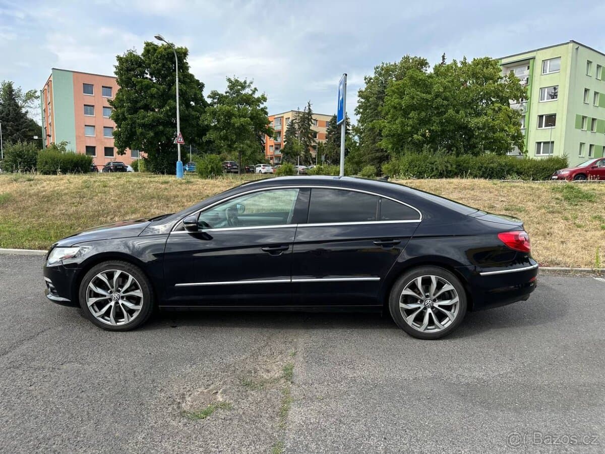 2010 Volkswagen PASSAT CC - 2