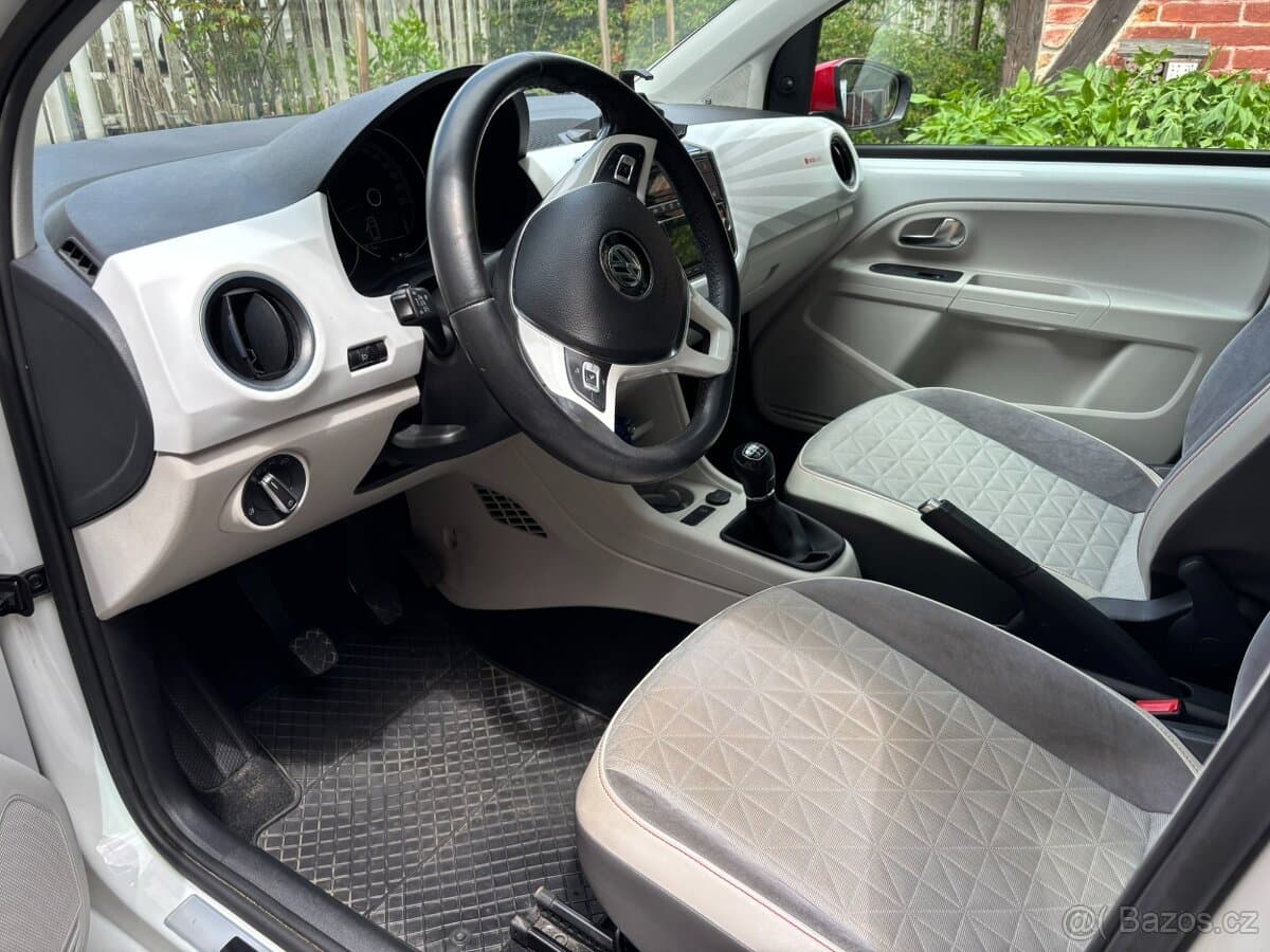2017 Volkswagen UP! - 2