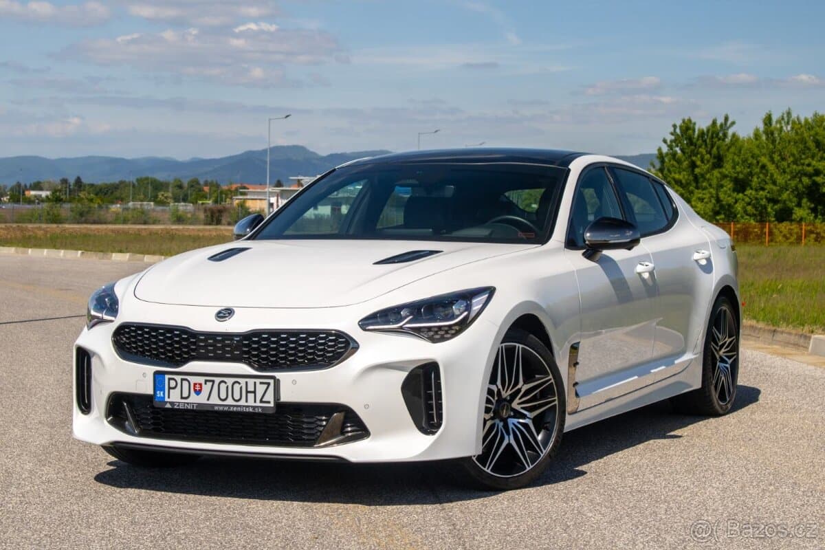 2021 Kia STINGER - 2