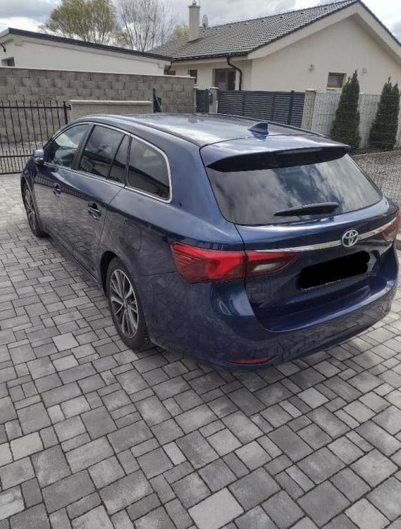 Toyota AVENSIS - 2