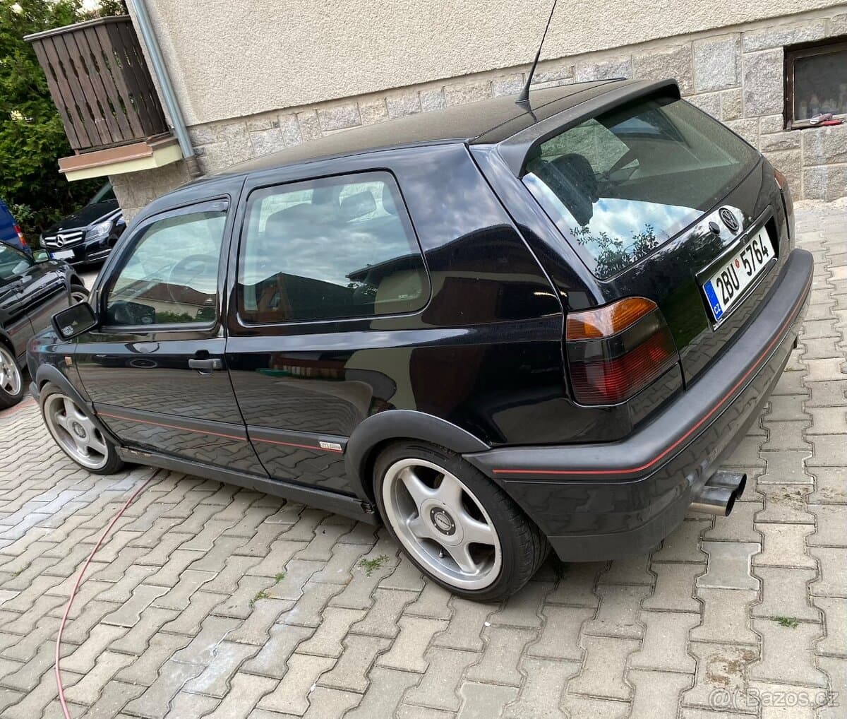 Volkswagen GOLF - 2