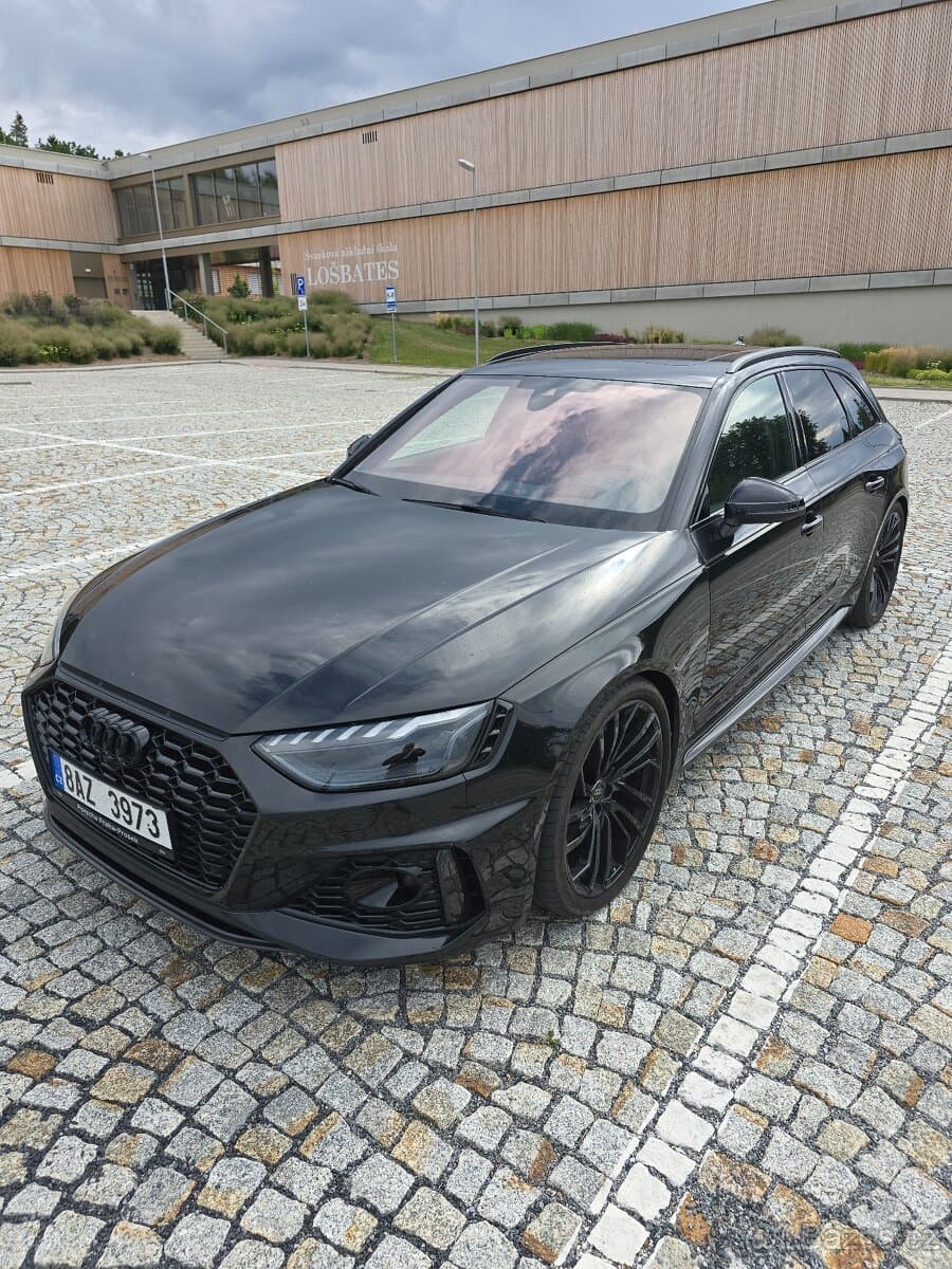 2021 Audi RS4 - 2