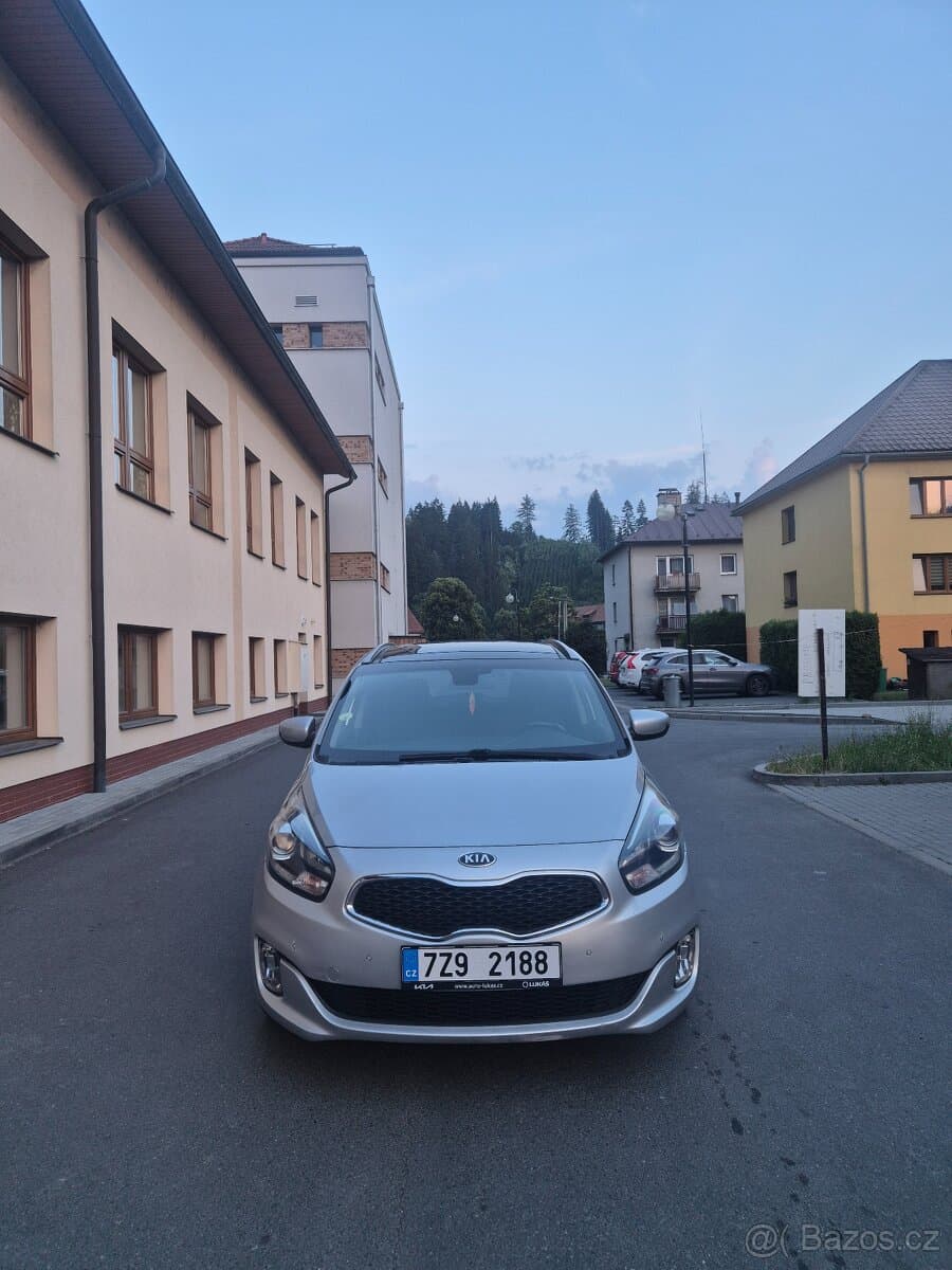 2015 Kia CARENS - 2