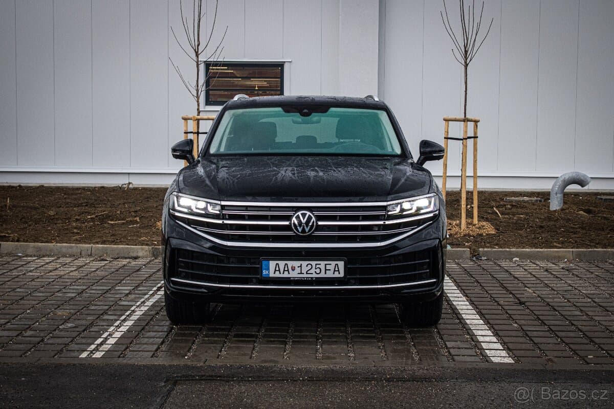 2024 Volkswagen TOUAREG - 2
