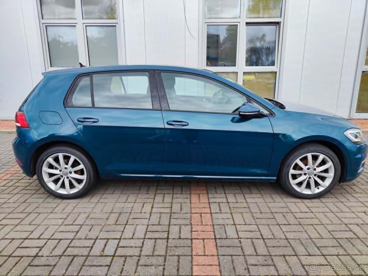 Volkswagen GOLF - 2