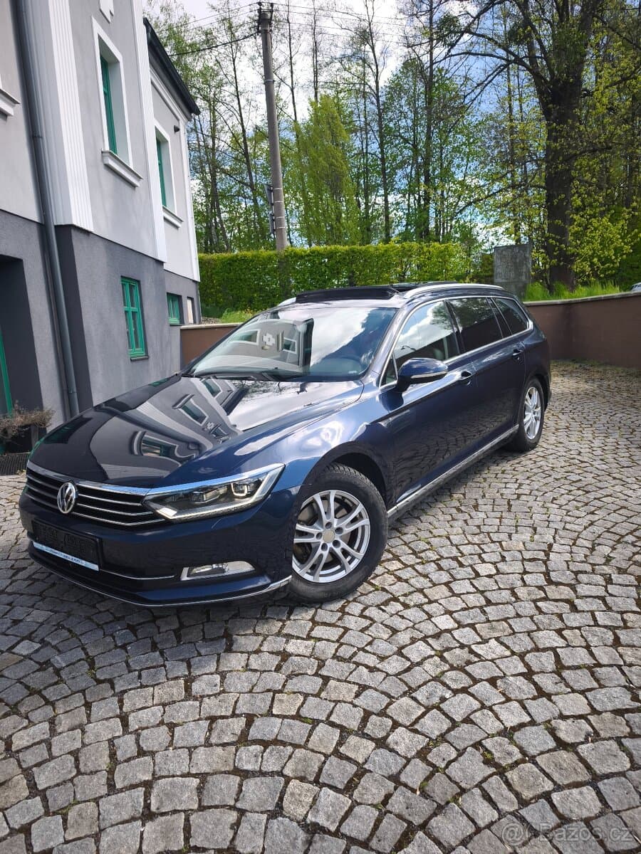 2015 Volkswagen PASSAT - 2