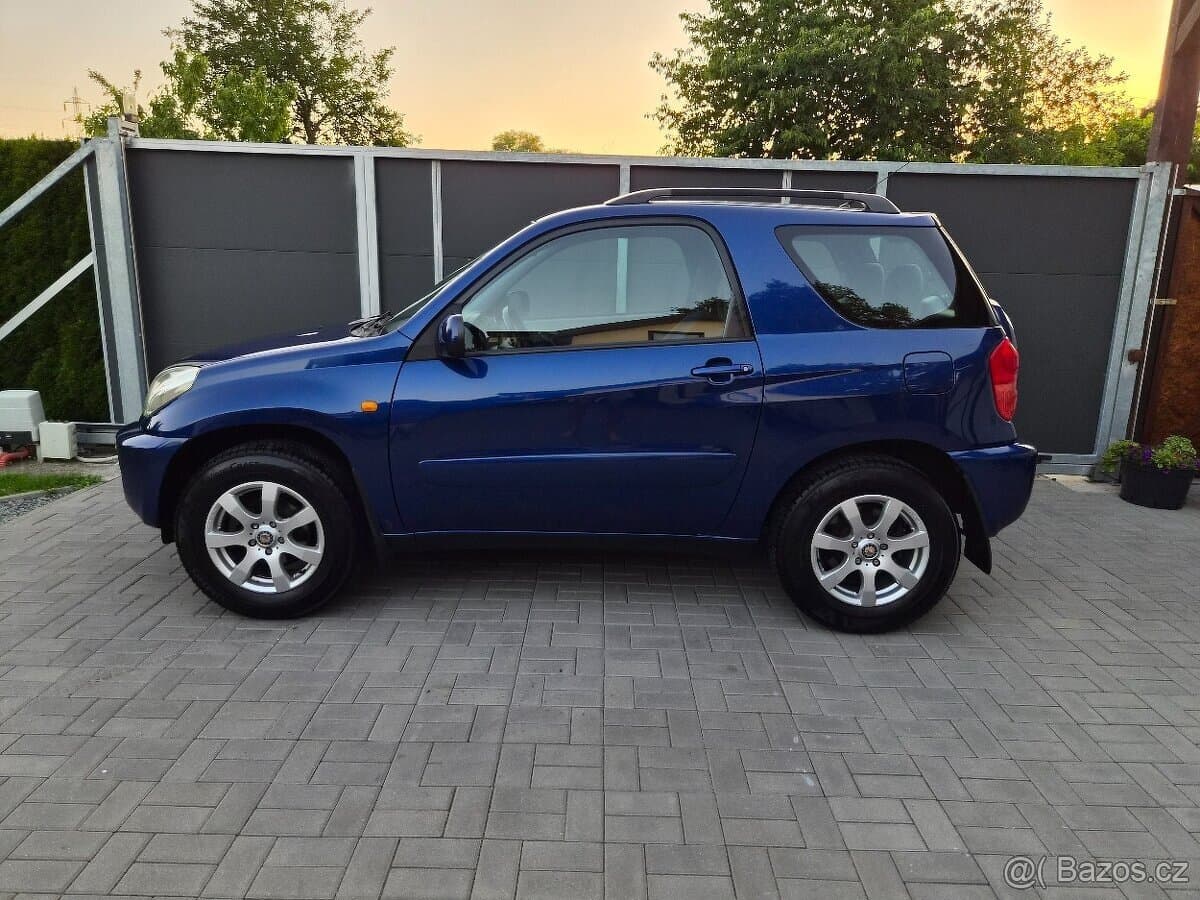 2003 Toyota RAV4 - 2