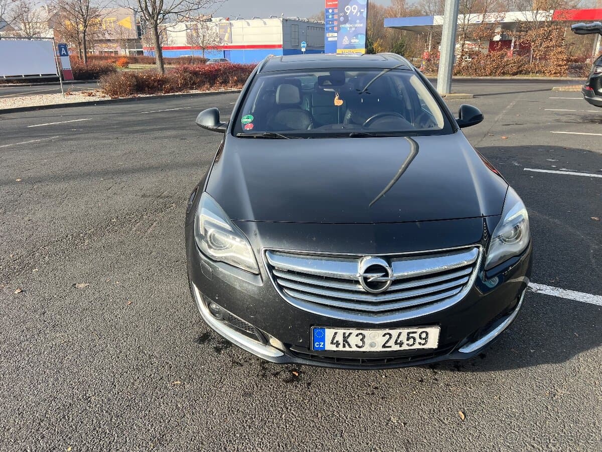 Opel INSIGNIA - 2