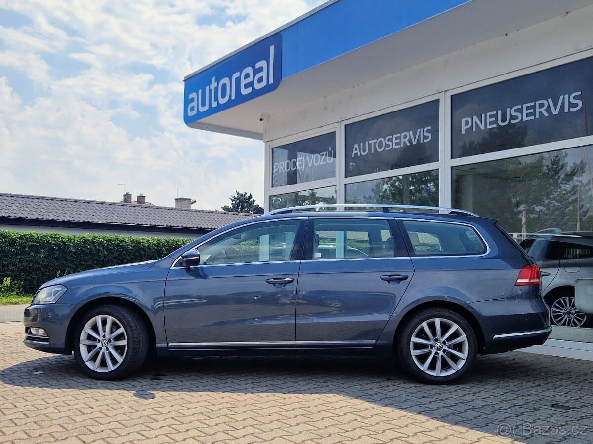 2012 Volkswagen PASSAT - 2