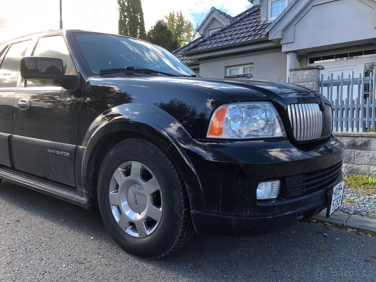 2005 Lincoln NAVIGATOR - 2