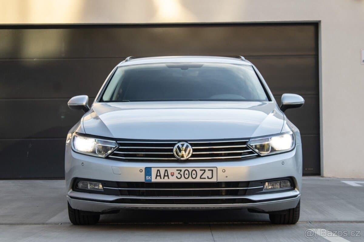 2017 Volkswagen PASSAT - 2
