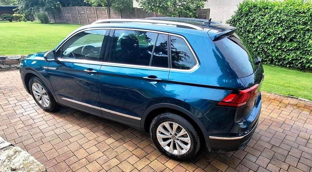 2023 Volkswagen GOLF - 2