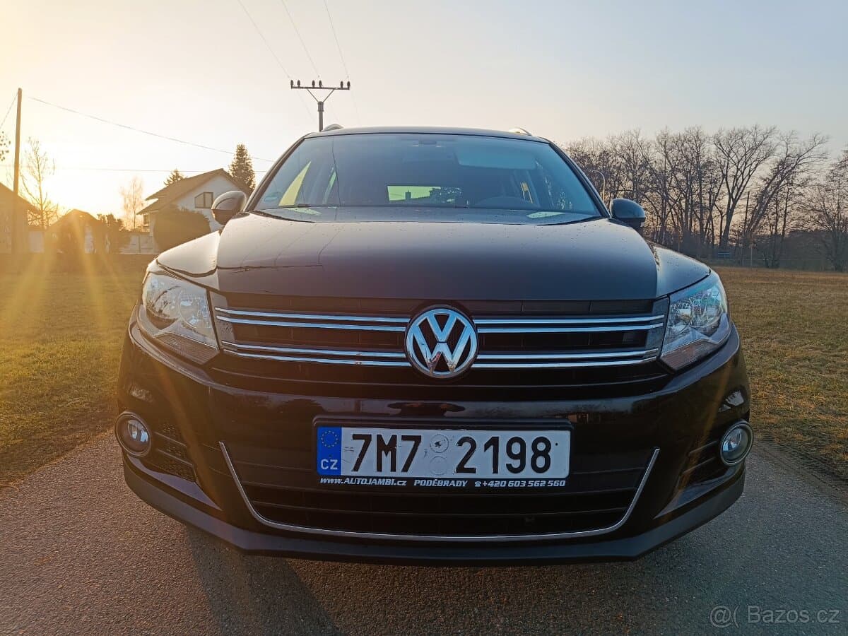 2011 Volkswagen TIGUAN - 2