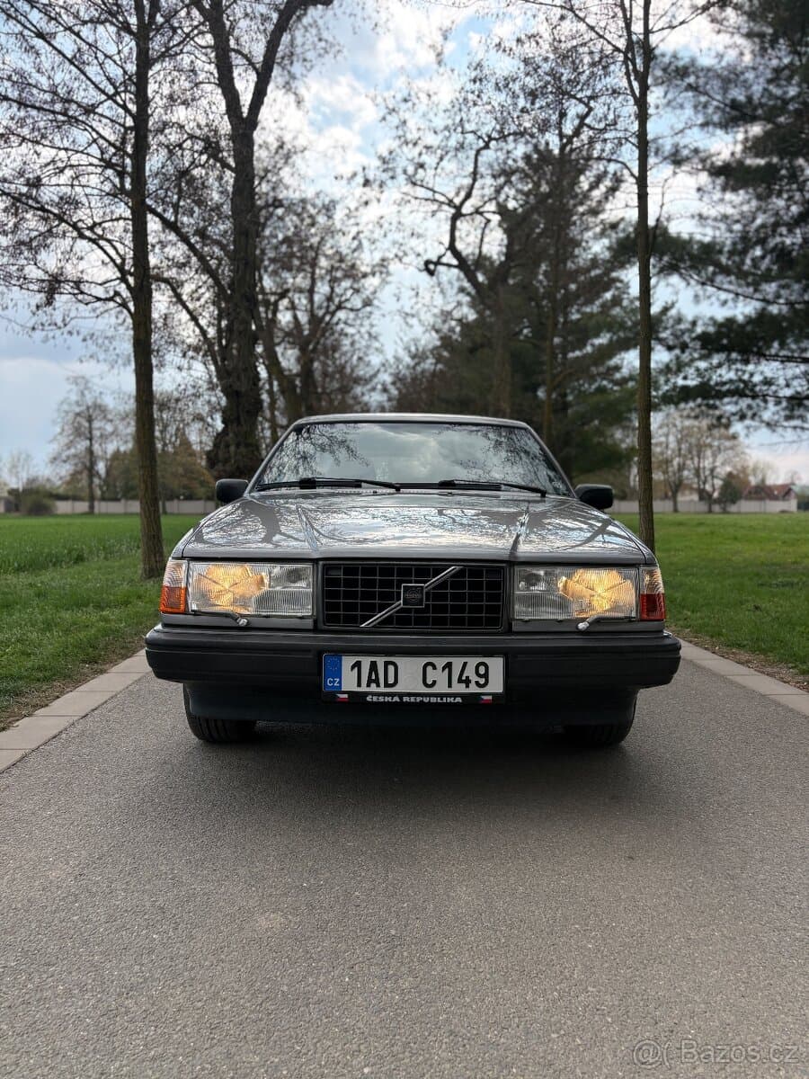 1989 Volvo 740 - 2