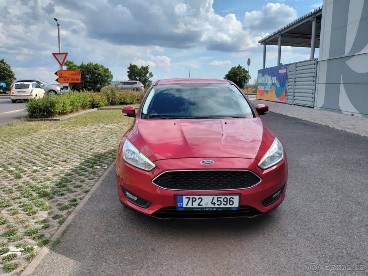 2017 Ford FOCUS - 2