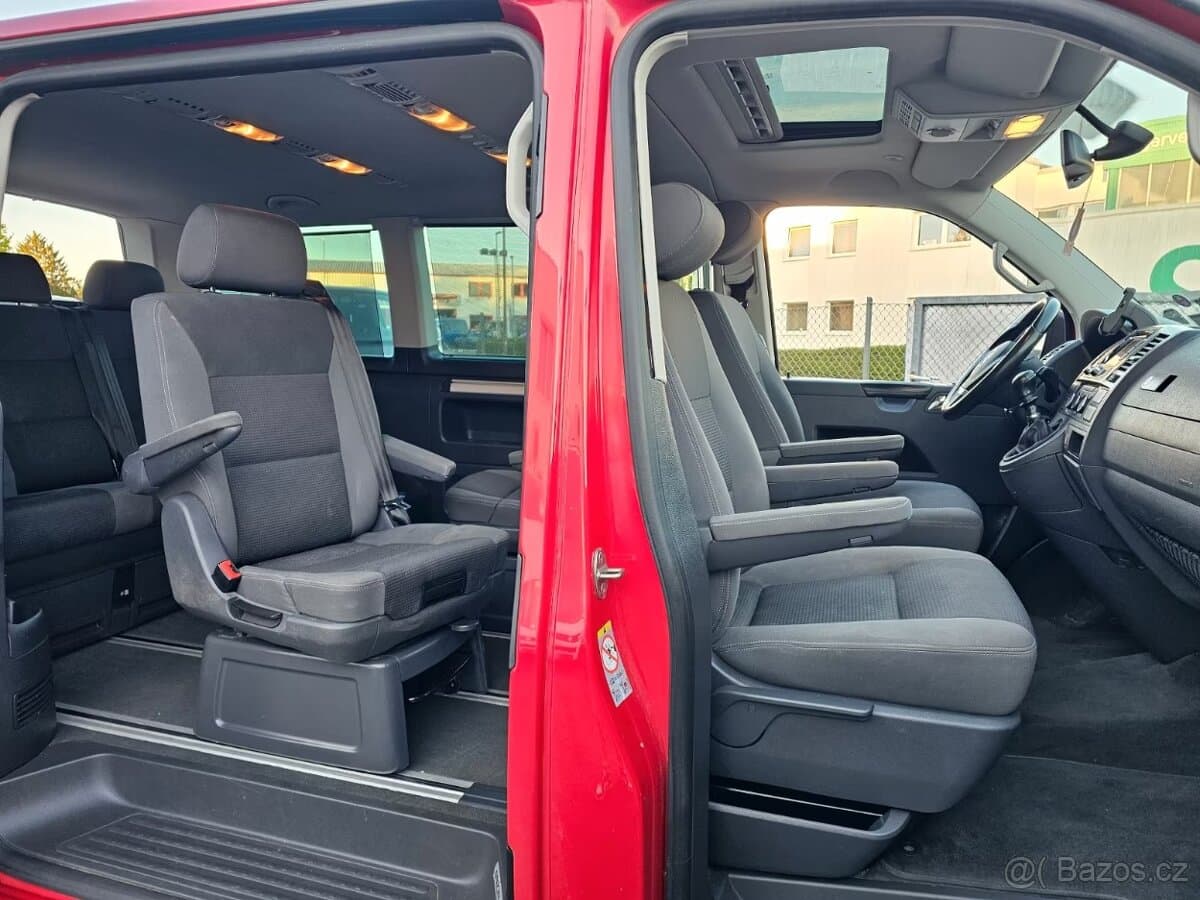 2012 Volkswagen MULTIVAN - 2