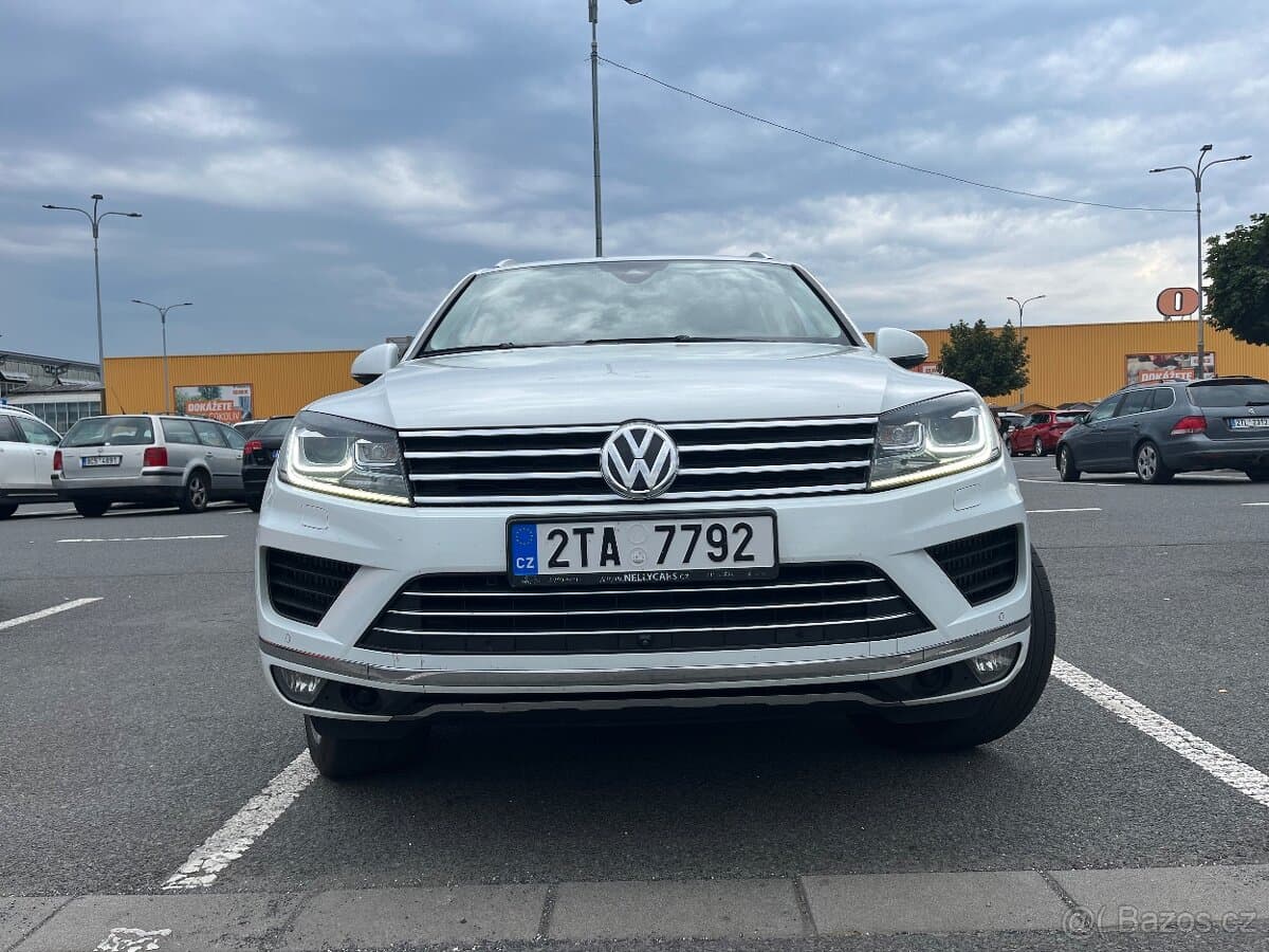 2014 Volkswagen TOUAREG - 2