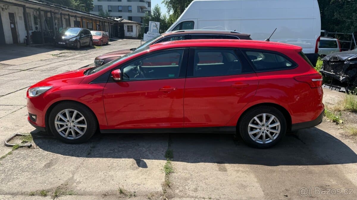 2017 Ford FOCUS - 2