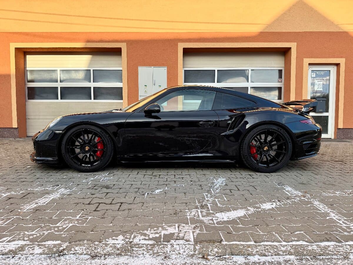 2014 Porsche 911 - 2