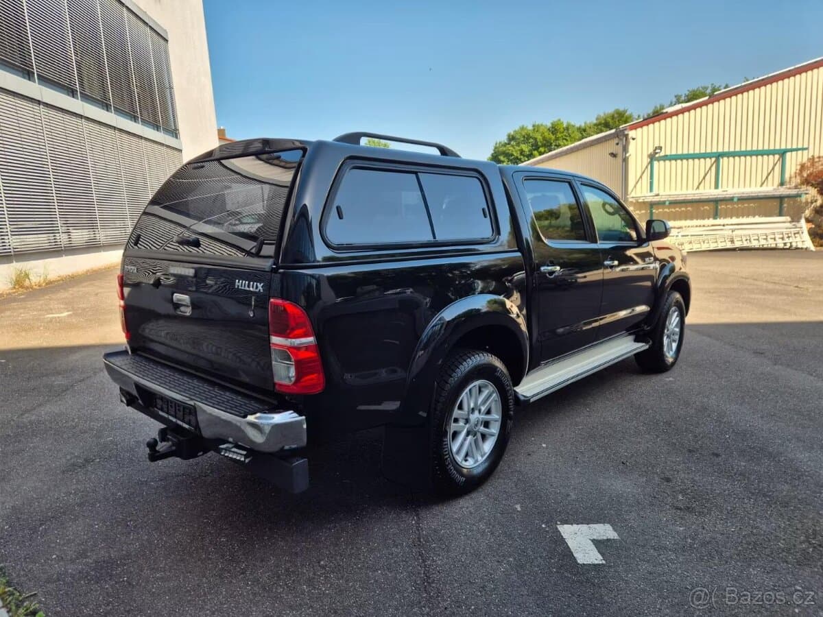 2015 Toyota HILUX - 2