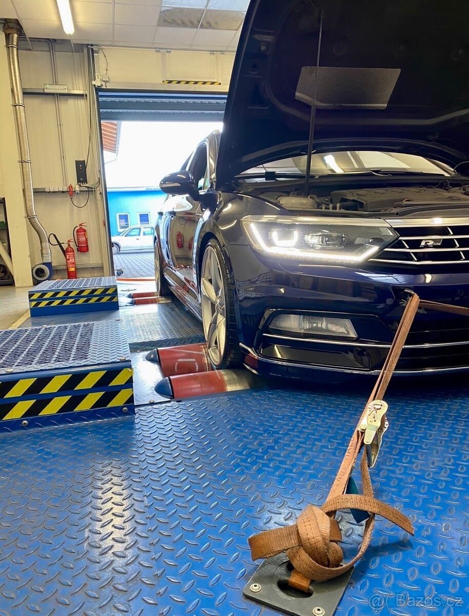 2018 Volkswagen PASSAT - 2