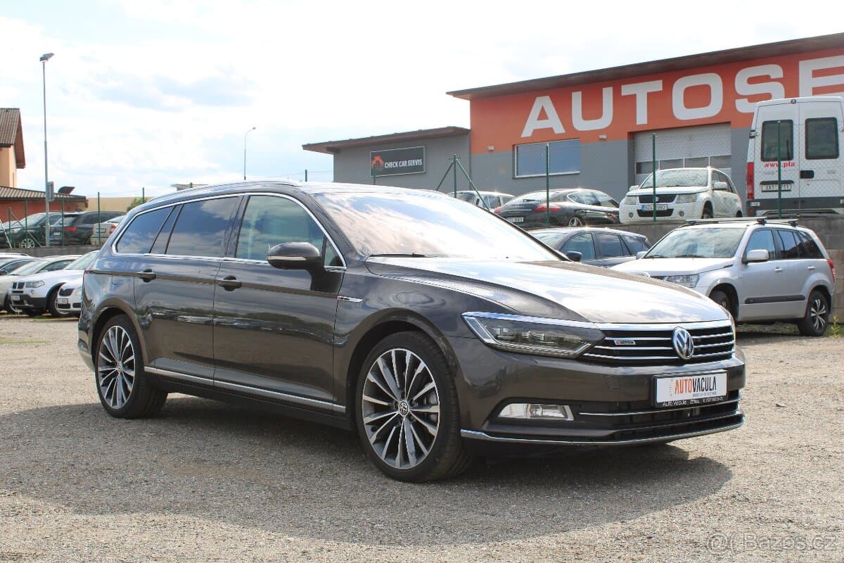 2015 Volkswagen PASSAT - 2