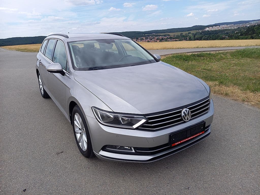 2016 Volkswagen PASSAT - 2