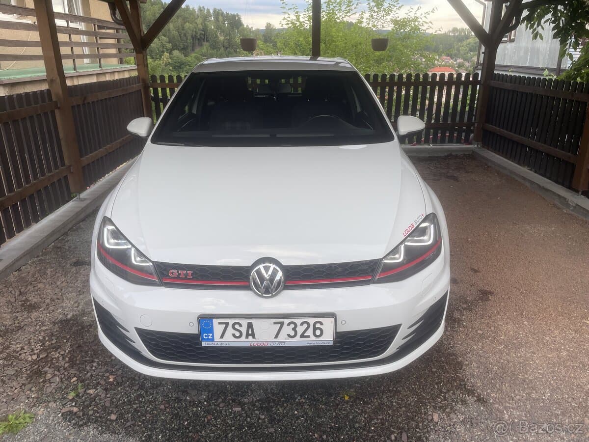 2016 Volkswagen GOLF - 2