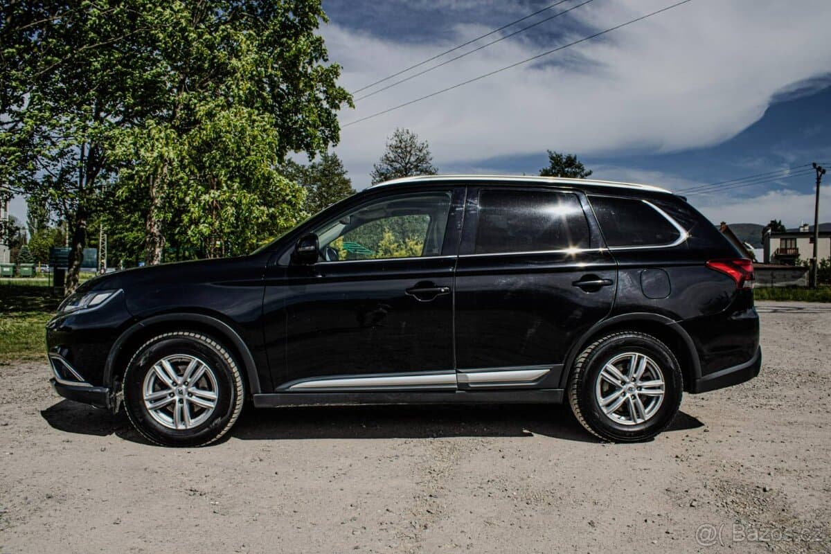 2018 Mitsubishi OUTLANDER - 2