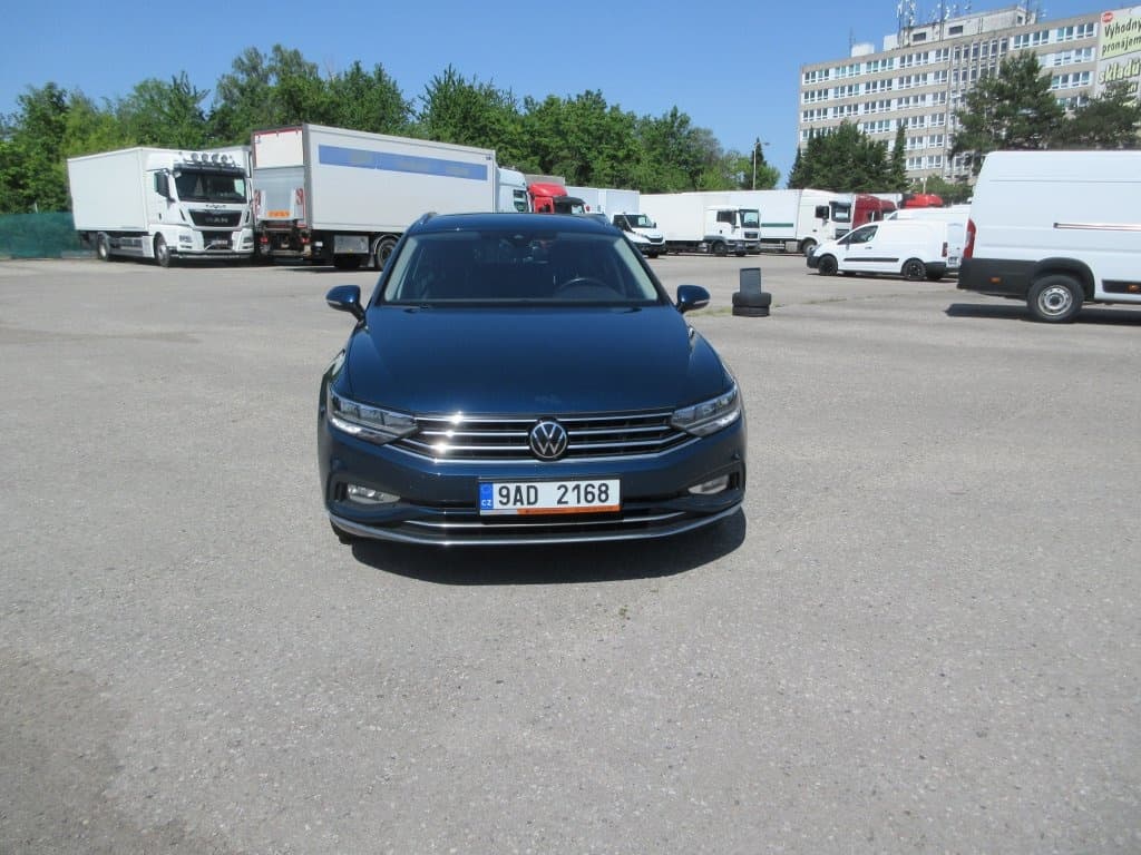 2022 Volkswagen PASSAT - 2