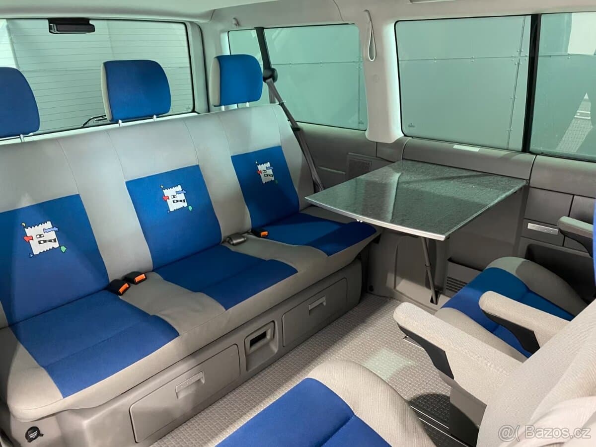 2002 Volkswagen MULTIVAN - 2