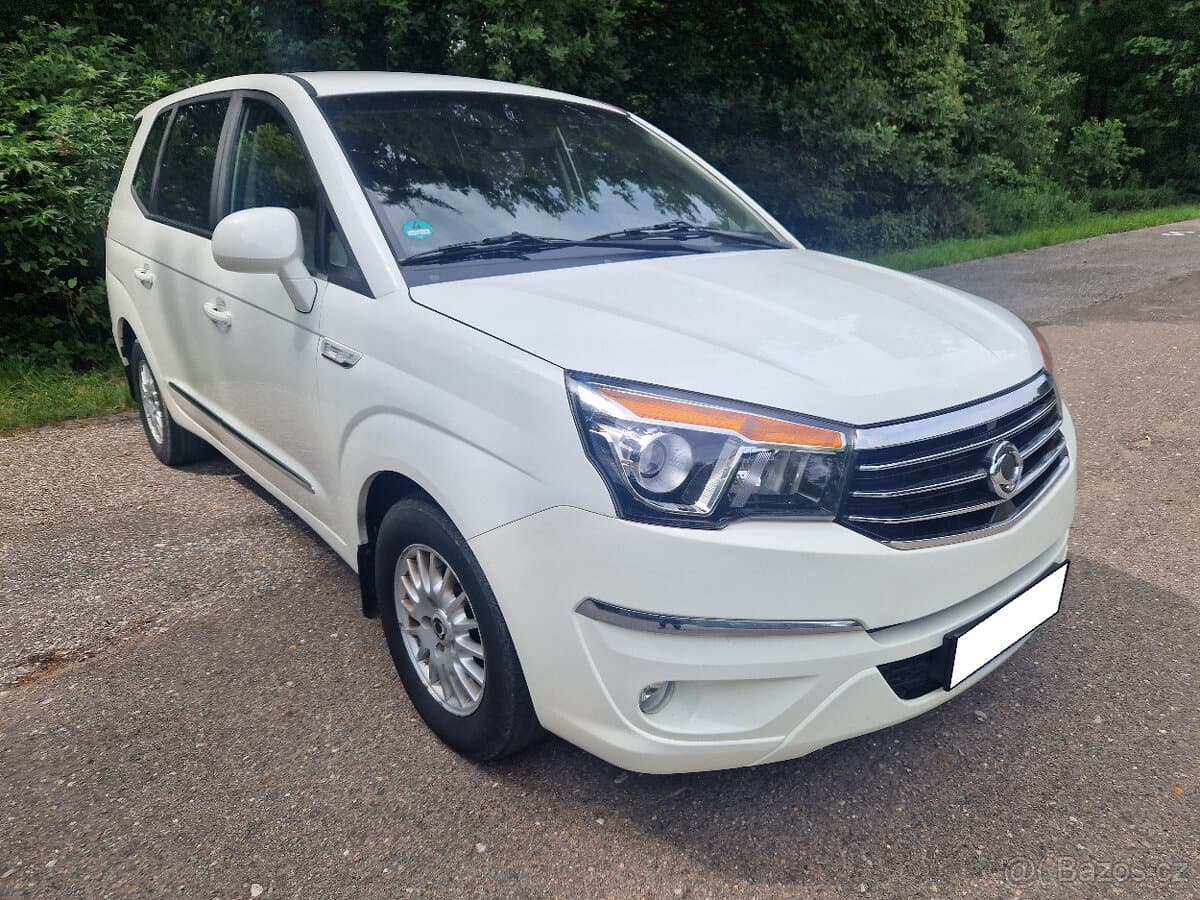 2017 SsangYong RODIUS - 2