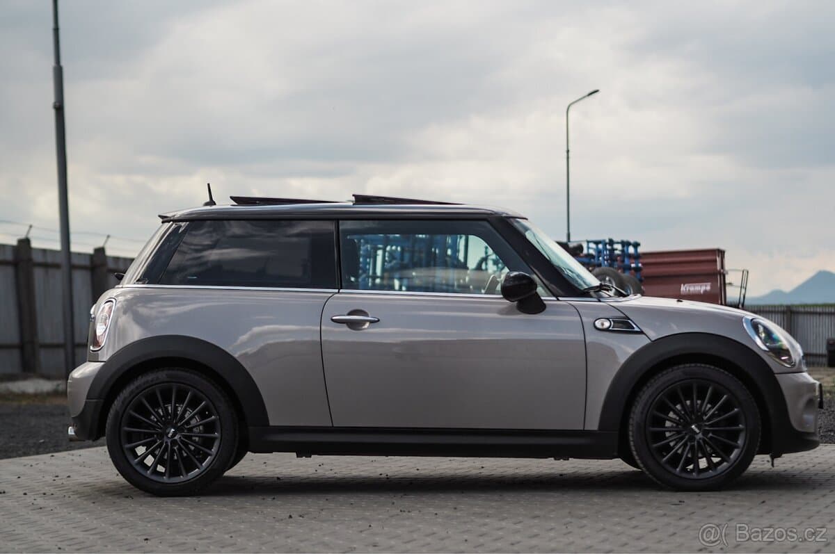 Mini COOPER - 2